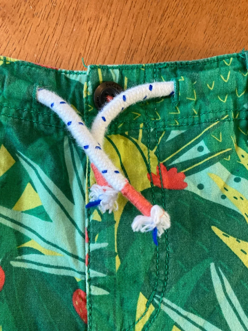 Mini Boden Elastic Waist Jersey Green Cactus Cargo Shorts - 7Y - IMO run slender